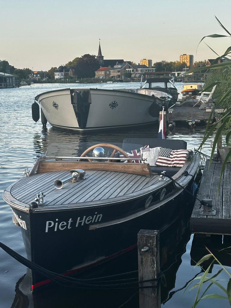 Mooie historische bakdekker met Lombardini dieselmotor, Watersport en Boten, Ophalen, Gebruikt, Staal, Diesel