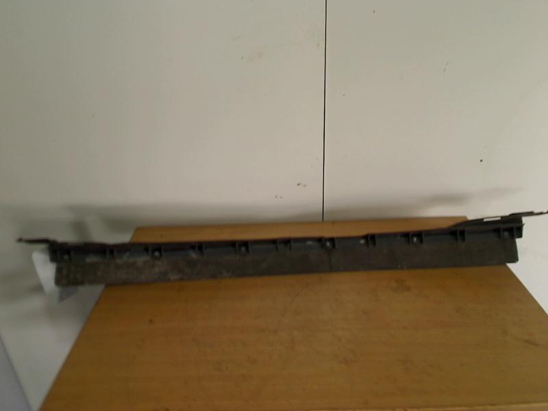 Voorspoiler Suzuki Alto (2009-01/..), Auto-onderdelen, Carrosserie en Plaatwerk, Gebruikt, Suzuki Deutschland GmbH, Kontakt@suzuki.de