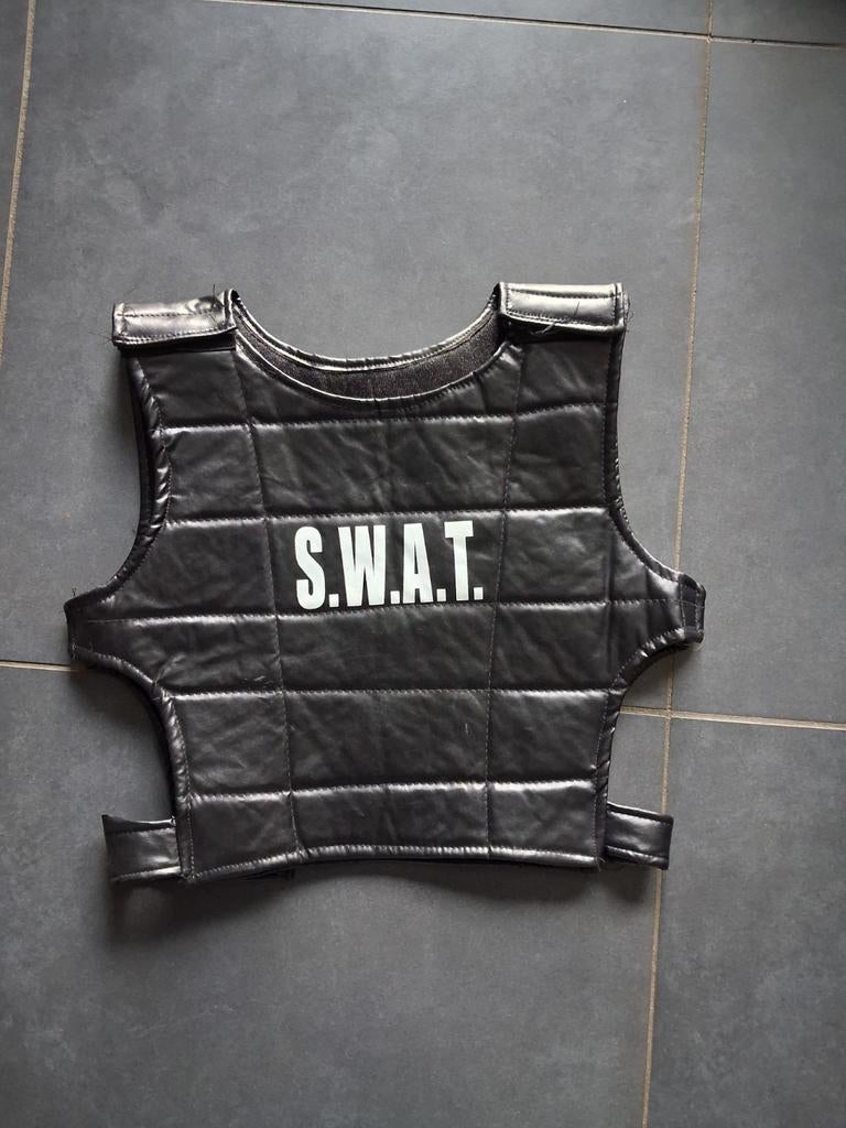 S.W.A.T vest maat 128, Ophalen of Verzenden, Zo goed als nieuw, 122 t/m 128, Jongen