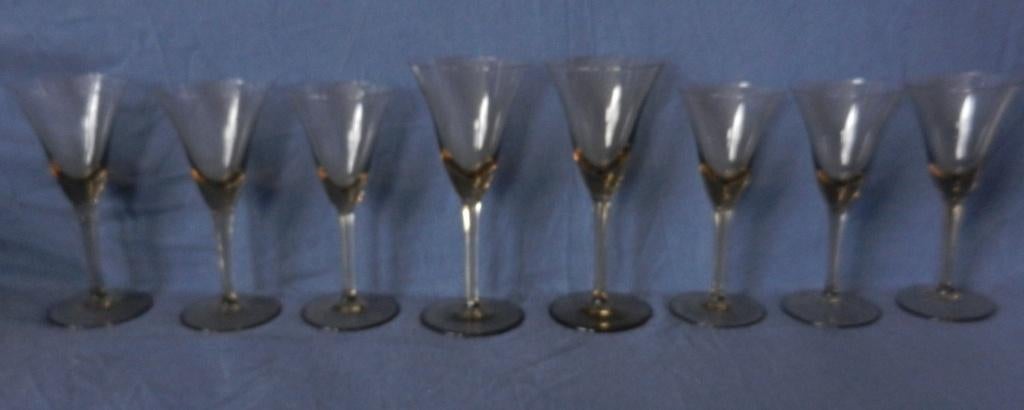 8 wijnglazen fumi / staalgrijs Maastricht WJ Rozendaal 15-17, Antiek en Kunst, Antiek | Glas en Kristal, Ophalen of Verzenden