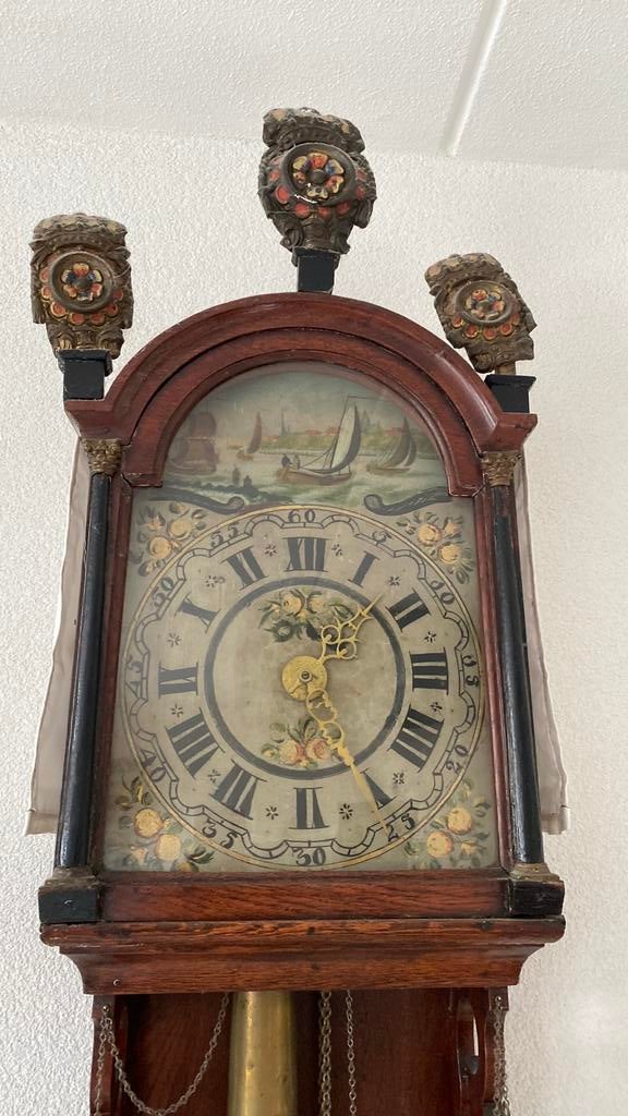 Friese staartklok - ca. 1880 uit Giessen Noord Brabant, Ophalen