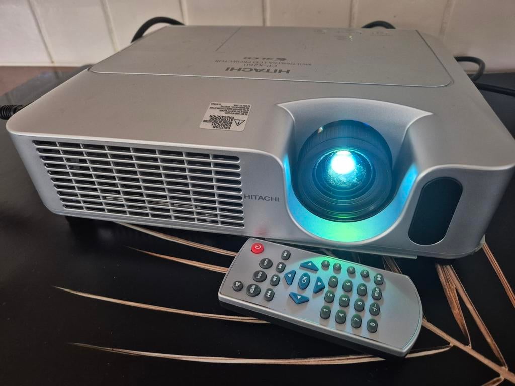 Hitachi CP-X260 Beamer - LCD Projector, Audio, Tv en Foto, Beamers, Ophalen, Gebruikt, LCD, Overige resoluties