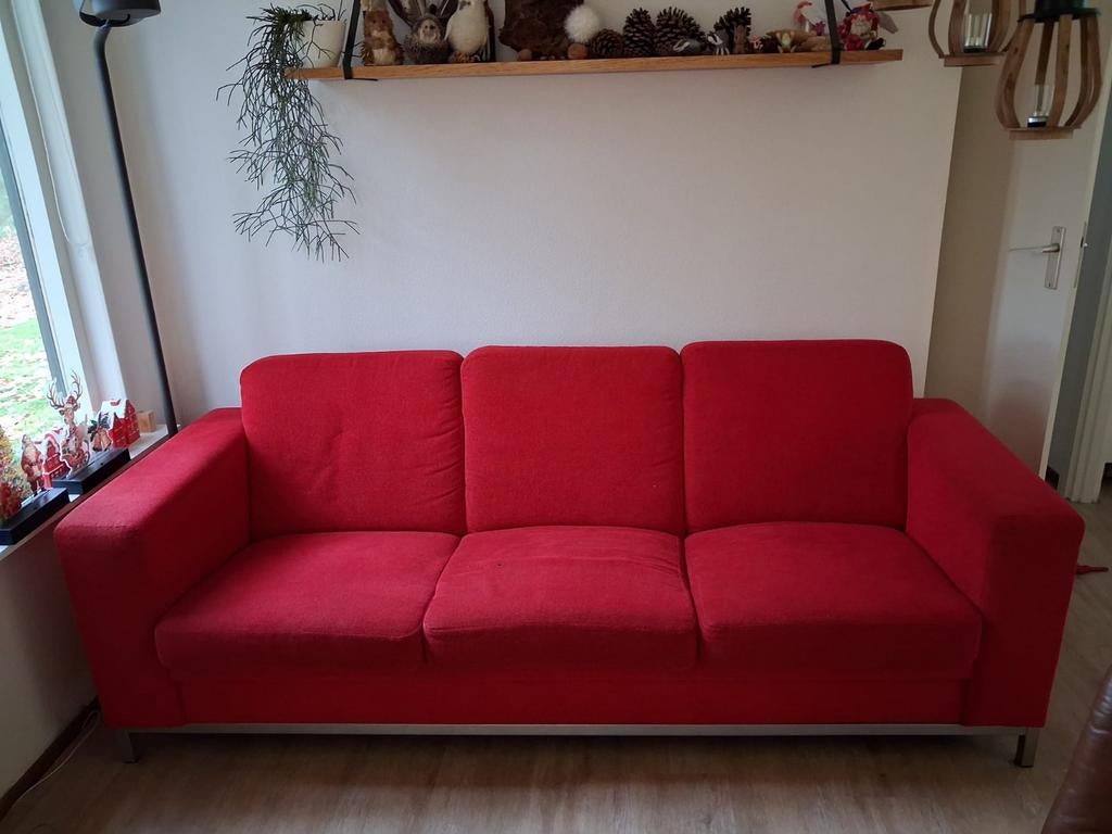 Rode driepersoonsbank - comfortabel en stijlvol, Ophalen, Gebruikt, Driepersoons, Rechte bank