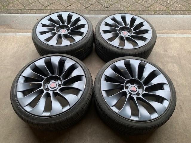 TESLA MODEL 3 Y UBER-TURBINE VELGEN + BANDEN 235 35 R20, Gebruikt, ., Banden en Velgen, 235 mm