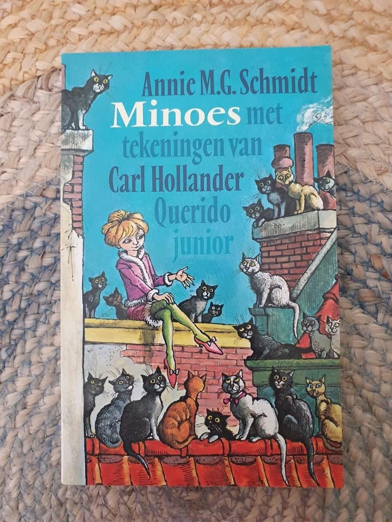 Minoes - Annie M.G. Schmidt (illustraties Carl Hollander), Boeken, Ophalen of Verzenden, Zo goed als nieuw, Annie M.G. Schmidt