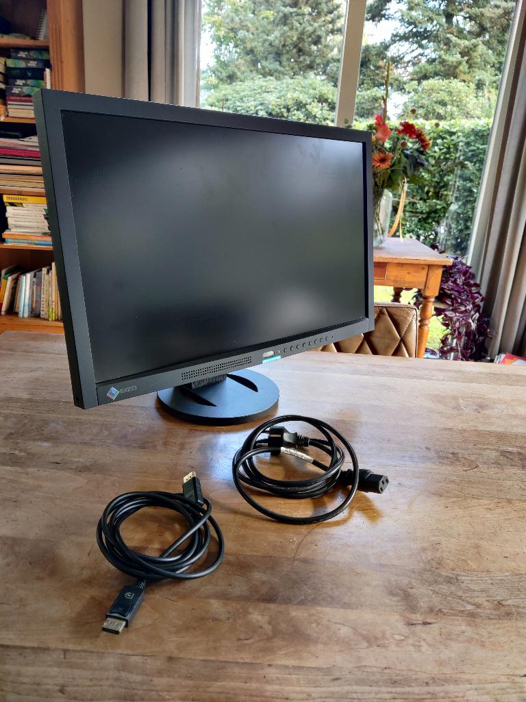 Eizo 23 inch beeldscherm, Computers en Software, Monitoren, Ophalen, IPS, In hoogte verstelbaar, Eizo
