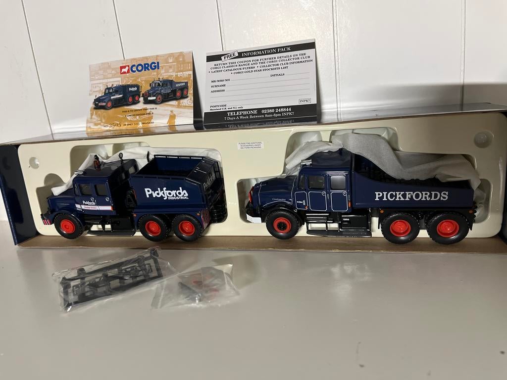 Corgi Pickfords 17904 Limited Edition Nieuw!, Ophalen of Verzenden, Nieuw, Bus of Vrachtwagen, Corgi