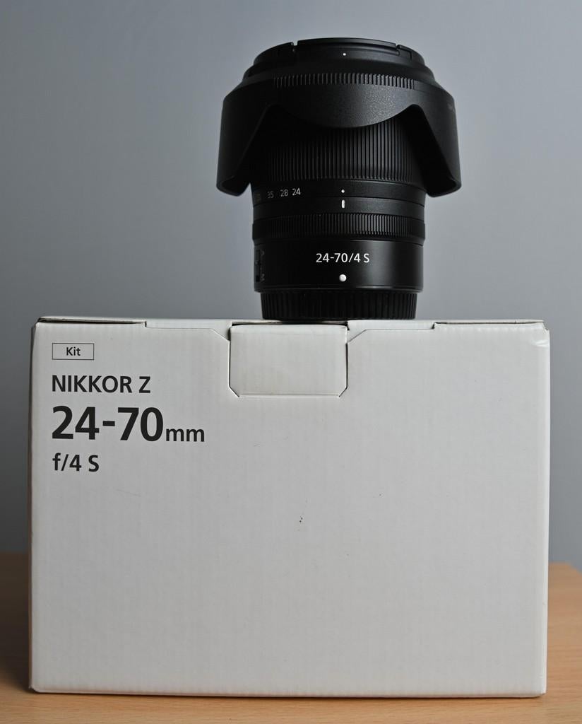 Nikon Z 24-70mm f4.0 in prima staat, Audio, Tv en Foto, Fotografie | Lenzen en Objectieven, Ophalen of Verzenden, Zo goed als nieuw