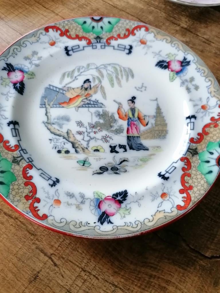 antiek Petrus Regout bord uit de "Timor" serie. , Ophalen of Verzenden