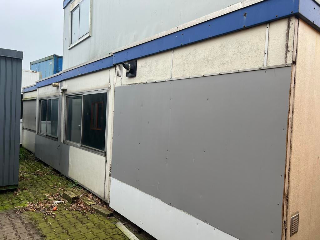 Kantoorunit / woonunit 144 m2 opknapper, Ophalen