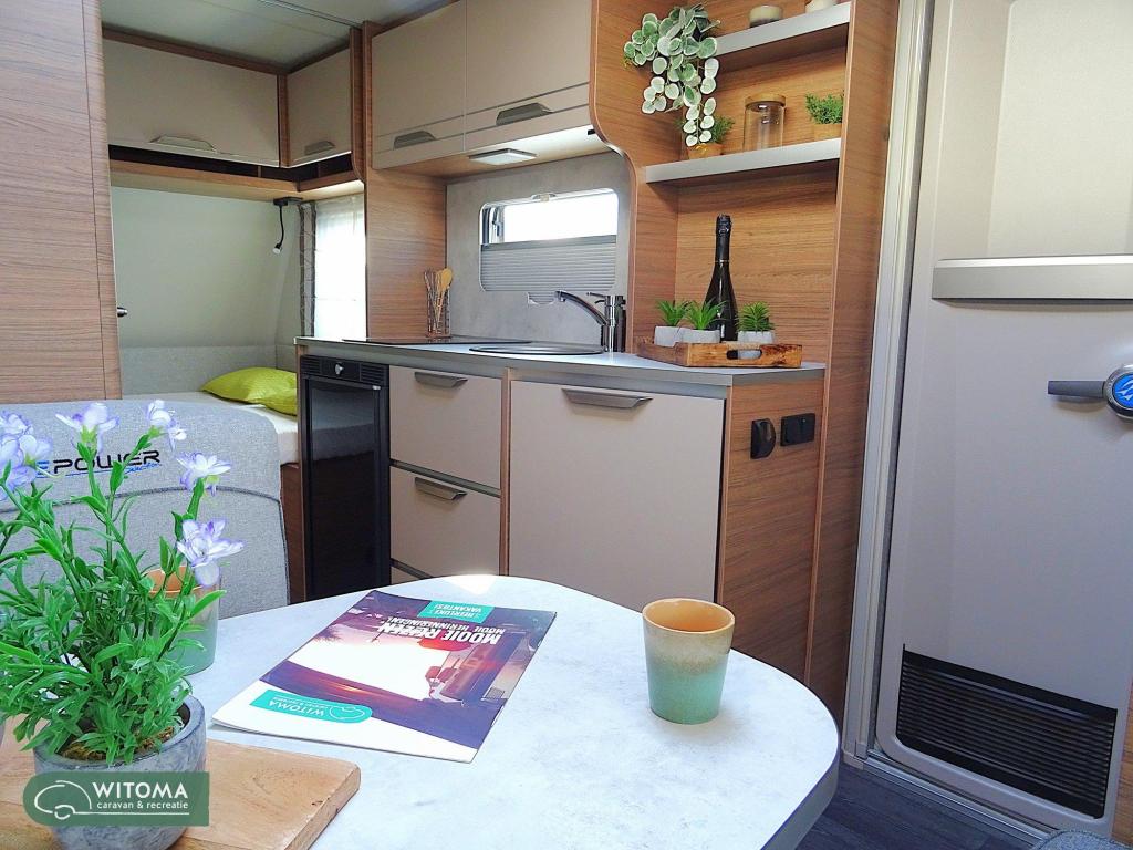 Knaus Sport E-Power Selection 420 QD Met airco en voortent, Bedrijf, Treinzit, Tot en met 3, 4 tot 5 meter