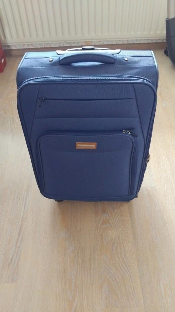 Blauwe reiskoffer met wieltjes en uitschuifbare handgreep, Overige materialen, Wieltjes, Gebruikt, 50 tot 60 cm