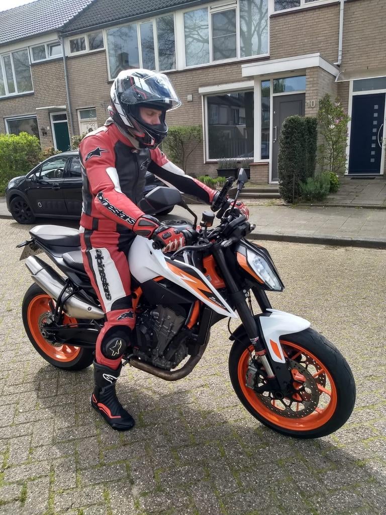 KTM DUKE 890 R 2021 met Tech Pack