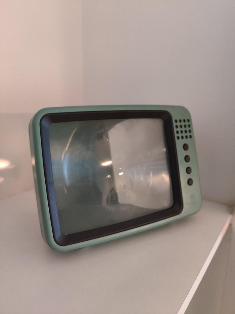 Telefoon tv, Ophalen of Verzenden, Zo goed als nieuw, Taal en Lezen