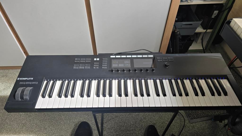 Native Instruments Komplete Kontrol S61 MK2, Overige merken, Ophalen of Verzenden, Midi-aansluiting, 61 toetsen