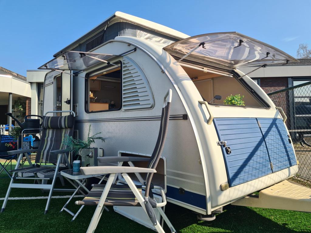 KIP KOMPAKT SPECIAL / HEFDAK / 37 EKV / FORTEX RONDO VT, Overige typen, Kip, Bedrijf, 500 - 750 kg