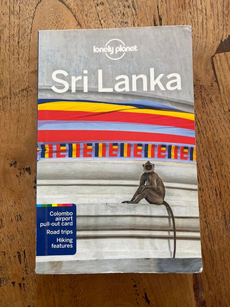 Lonely Planet Sri Lanka reisgids, Gelezen, Lonely Planet, Ophalen of Verzenden, Reisgids of -boek