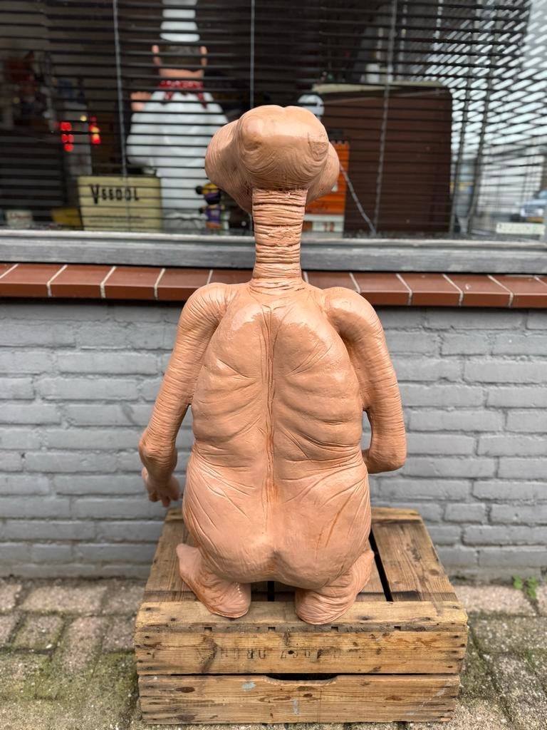E.T. the Extra-Terrestrial levensgroot figuur, Verzamelen, Poppetjes en Figuurtjes, Ophalen, ., Zo goed als nieuw, .