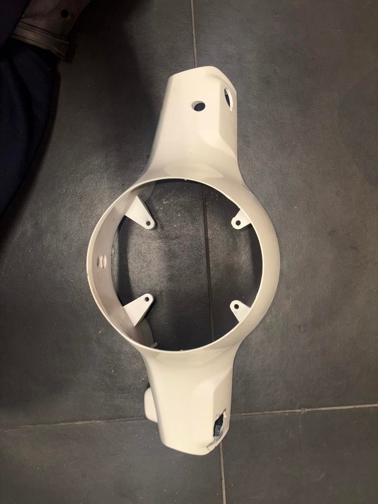 Vespa LX Stuurkap met scheur, alle ophangpunten intact, Ophalen of Verzenden, Gebruikt, Kap, Vespa