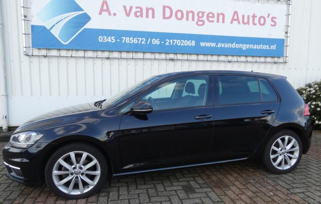 Volkswagen GOLF 1.5 TSI HIGHLINE DSG,Navi,Camera,ACC,Stoelve, Euro 6, 4 cilinders, 150 pk, Zwart