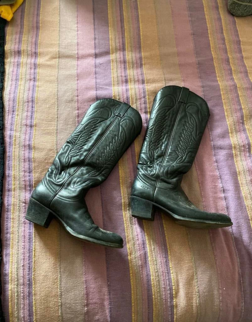 Zwarte hoge western laarzen Sendra, cowboyboots, maat 40, Kleding | Dames, Schoenen, Hoge laarzen, Zwart, Ophalen of Verzenden