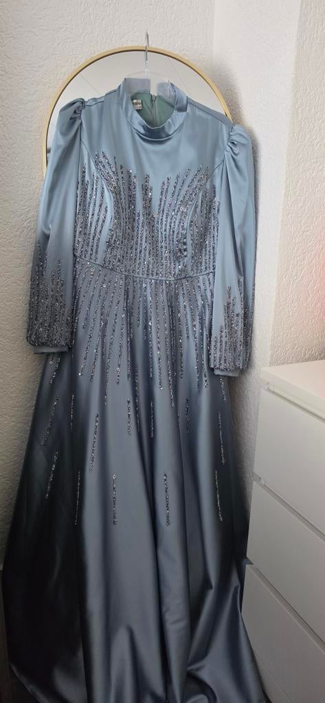 Avondjurk maat 44, valt klein uit, Ophalen, Zo goed als nieuw, Maat 42/44 (L)