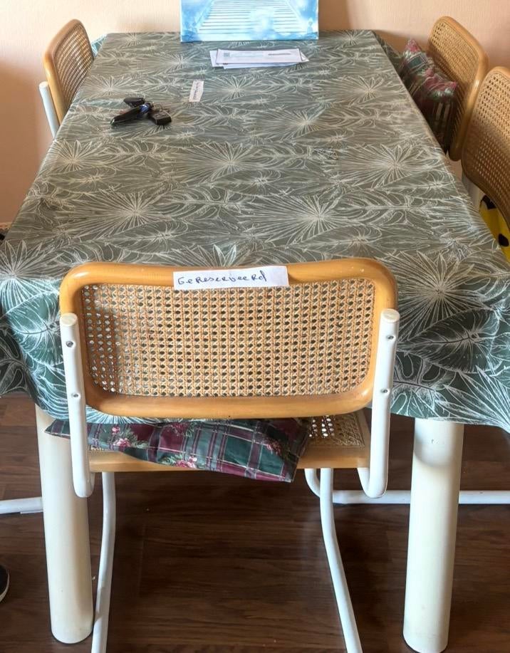 Witte stabiele Eettafel, Huis en Inrichting, Tafels | Eettafels, Ophalen, Gebruikt, 100 tot 150 cm, 50 tot 100 cm