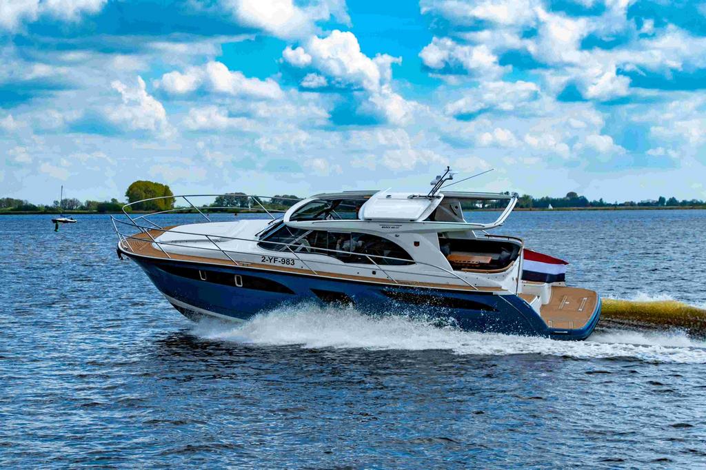 Jachtschilder Spotrepair lak en spuitwerk & Antifouling, Dek en Romp