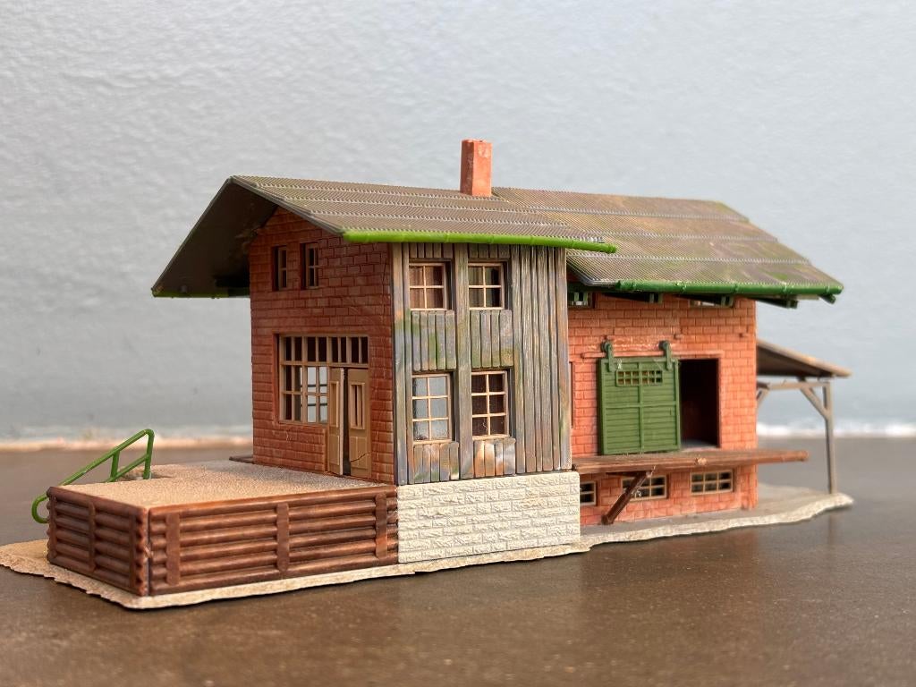 Faller B 154 goederenloods, Overige merken, Gebruikt, Gelijkstroom of Wisselstroom, Brug, Tunnel of Gebouw