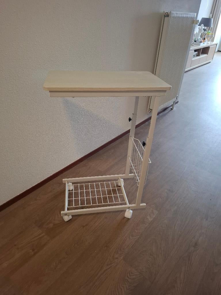 Bijzettafel op wielen Wit verstelbaar, Ophalen, Zo goed als nieuw