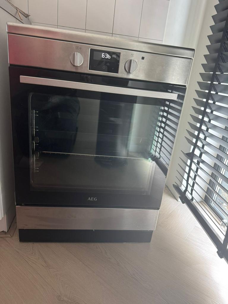 AEG oven met inductie, Ophalen, Zo goed als nieuw, Hete lucht, 45 tot 60 cm
