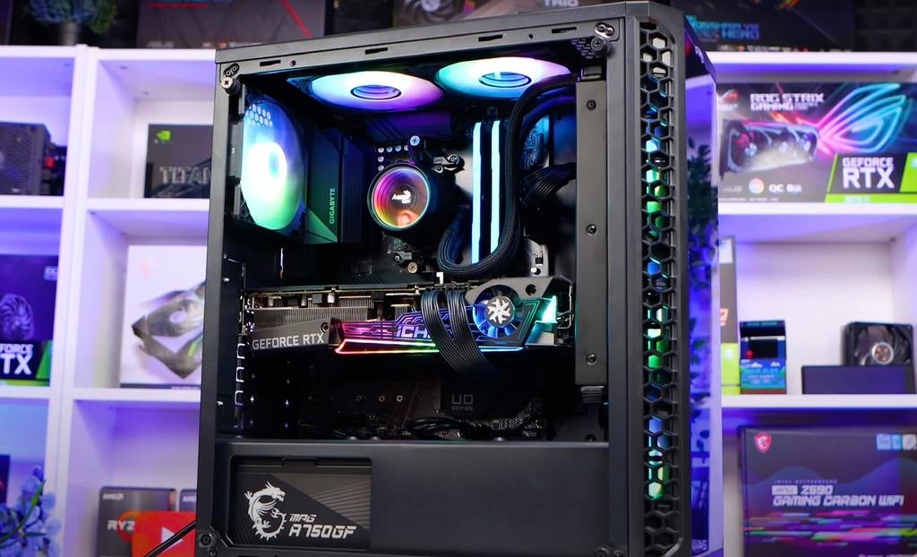 Redux Gaming a305 | Luxe Gaming PC, Ophalen, Zo goed als nieuw