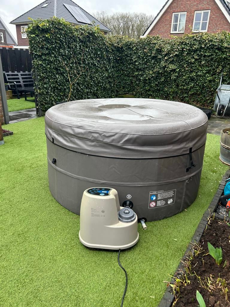 NetSpa Vita Premium opbouw spa 6 persoons bijna nieuw, Verzenden, Filter, Zo goed als nieuw, Vast