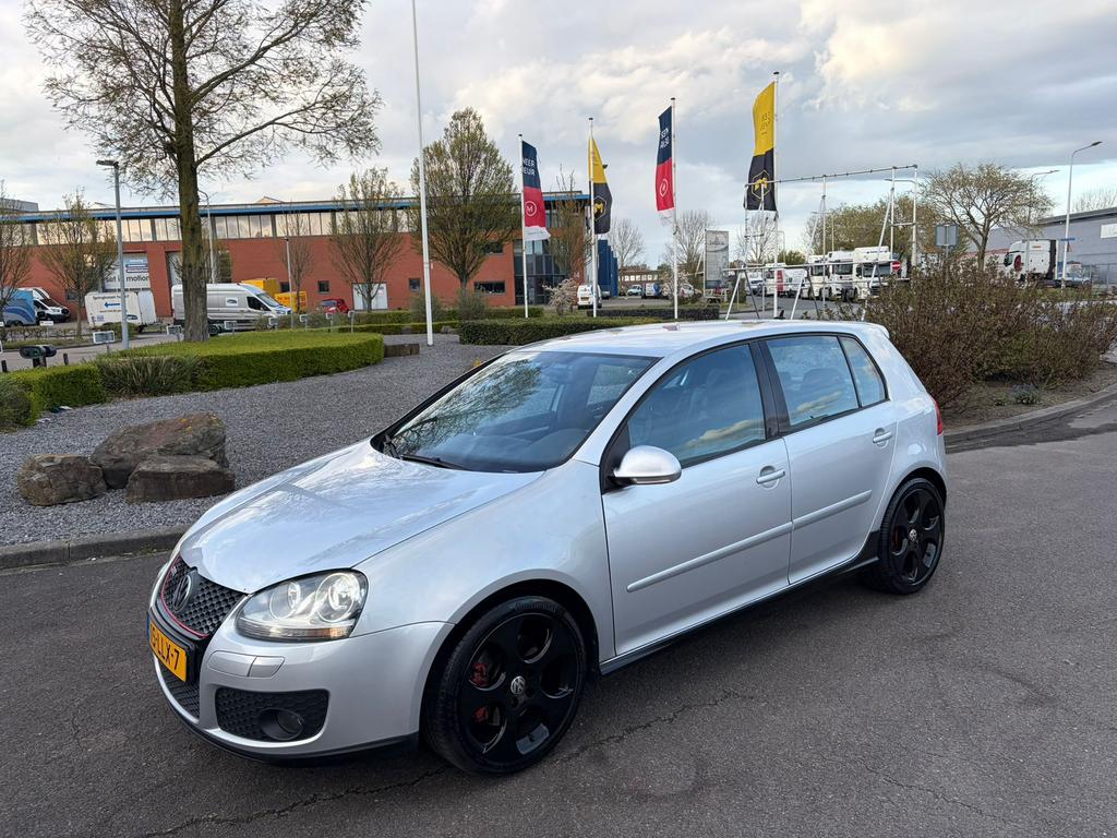 VW GOLF 5 GTI 200PK 2005/ZWART LEDER/XENON/6-BAK/NAVI/NW APK, Auto's, Volkswagen, Bedrijf, Te koop