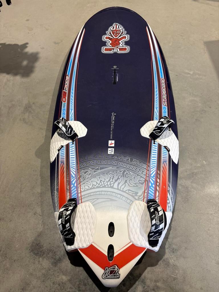 Starboard Isonic Carbon - 130L, Watersport en Boten, Windsurfen, Ophalen, Gebruikt, 7 m² of meer, Minder dan 250 cm