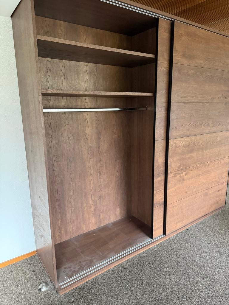 Luxe Goossens Kledingkast - Eiken Soft Touch Notenkleur, Ophalen, 200 cm of meer, Eikenhout, Zo goed als nieuw