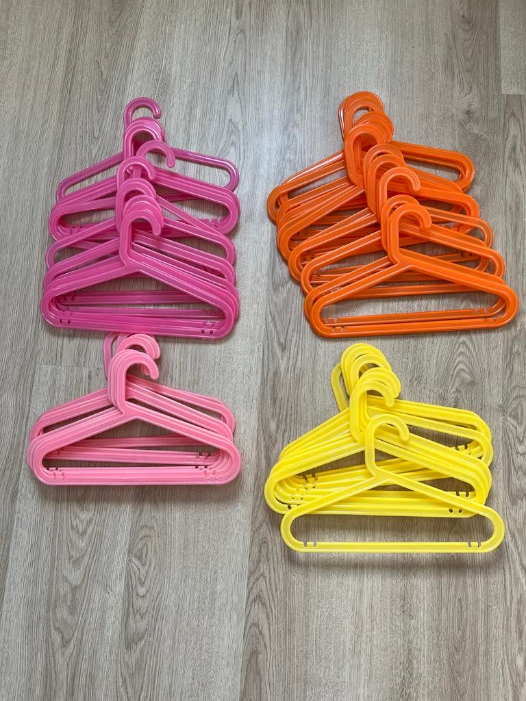 IKEA Kinderkledinghangers - Diverse Kleuren, Ophalen, Zo goed als nieuw, Kapstokje