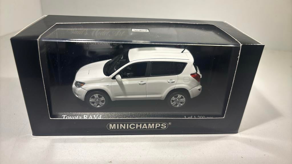 Toyota ra4a minichamps 1.43, Hobby en Vrije tijd, Modelauto's | 1:43, Ophalen of Verzenden, A, A, A
