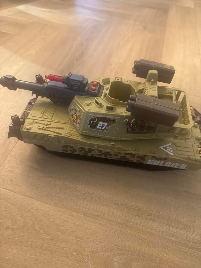 Tank, Ophalen of Verzenden, Gebruikt