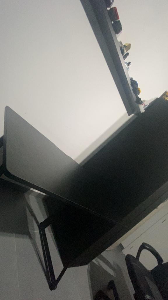 Zwart gaming bureau, Ophalen, Zo goed als nieuw