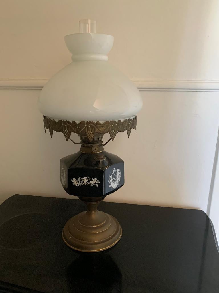 Grote oude olielamp met glazen kap brocant, Ophalen