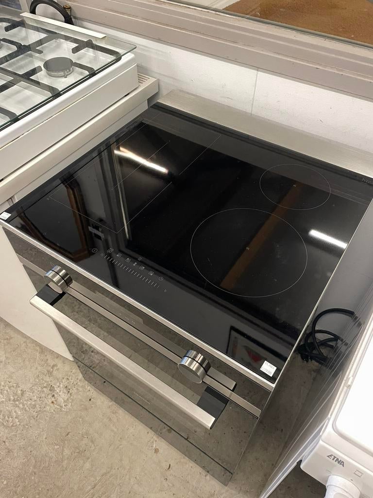 Siemens inductiefornuis, Ophalen, ., 4 kookzones, Zo goed als nieuw