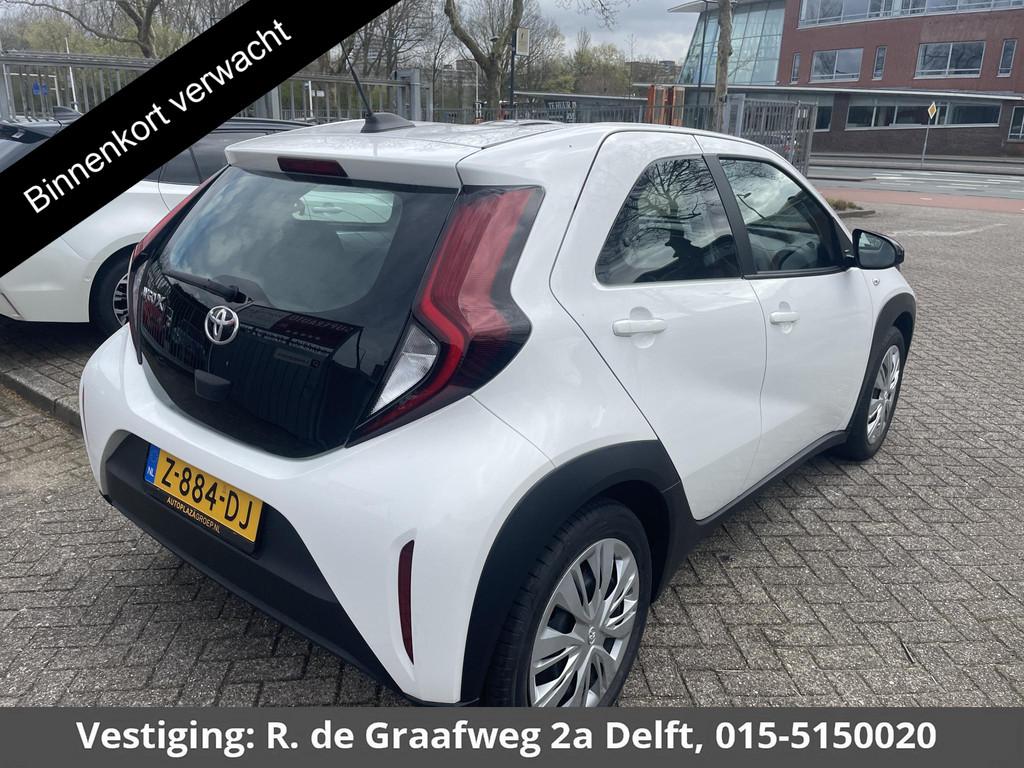 Toyota Aygo X 1.0 VVT-i MT Play | Apple Carplay & AndroidAUT, Stof, 920 kg, 4 stoelen, Wit