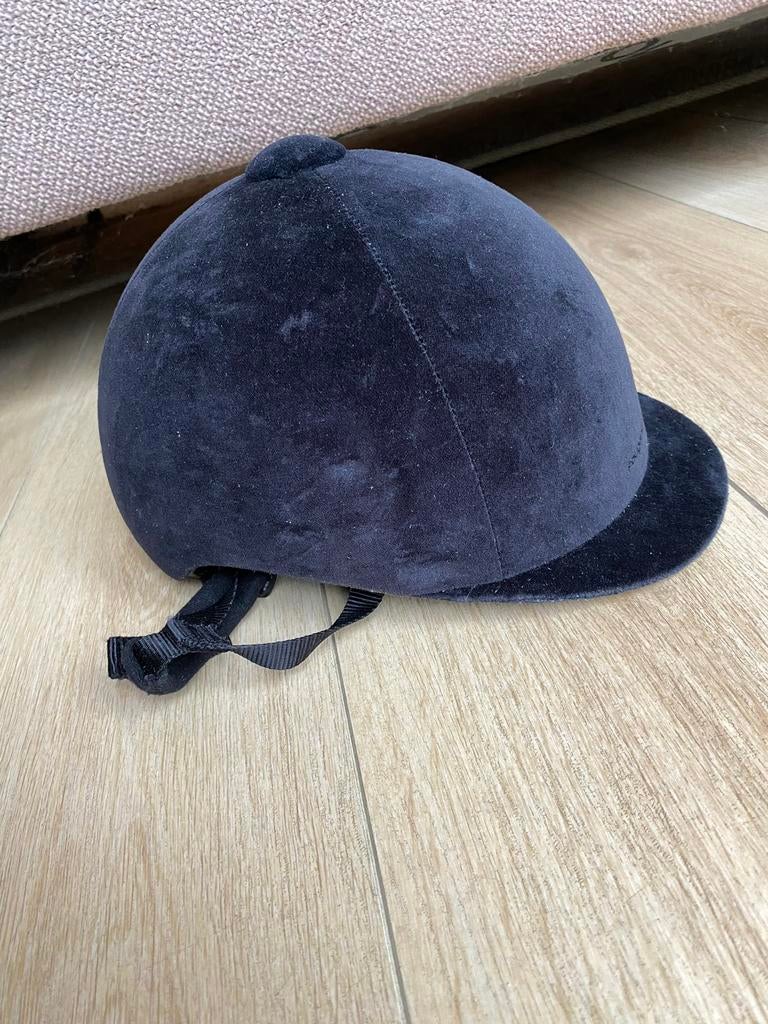 Zwart fluwelen paardrijcap maat 57, Ophalen, Gebruikt, Dressuur, Cap