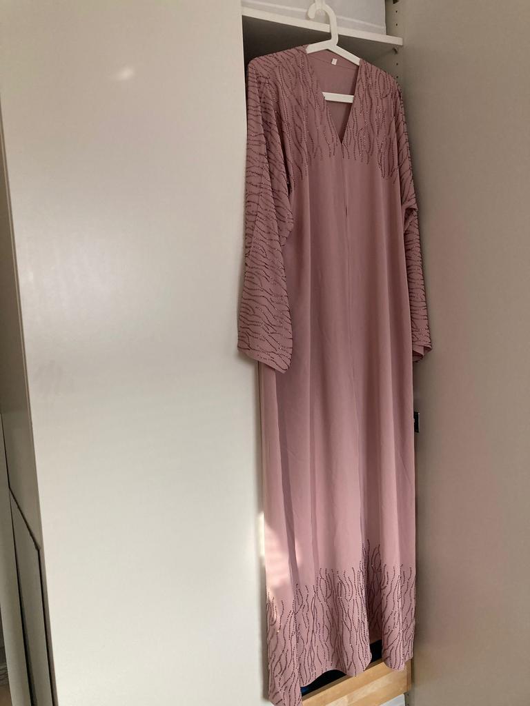 Nieuw abaya voor lange dames, Kleding | Dames, Ophalen of Verzenden, Nieuw, Onder de knie