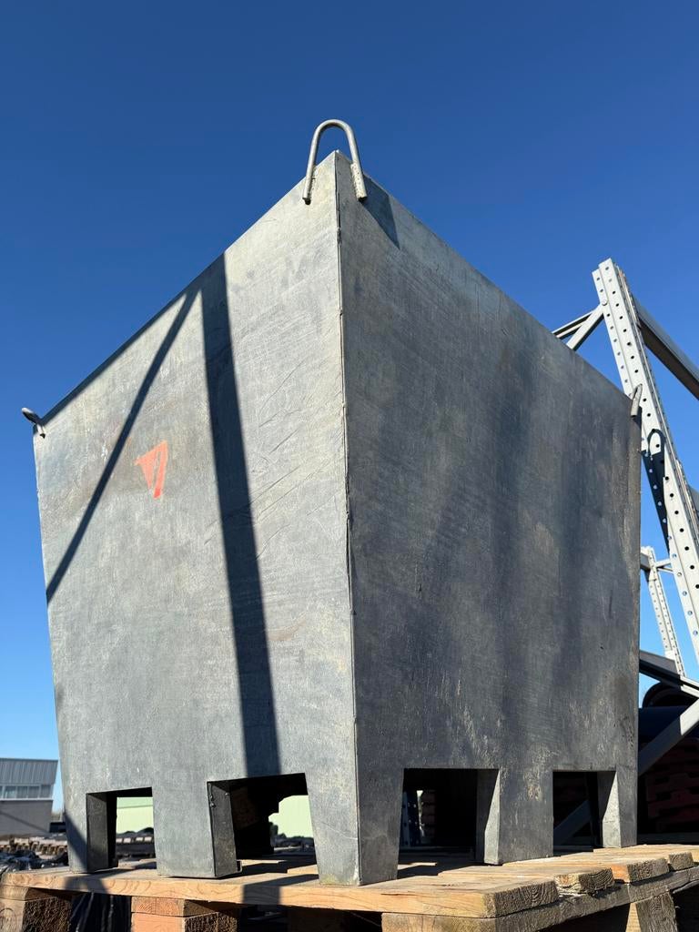 Robuuste Bouwwaterput - Ideaal voor elke bouwplaats, Ophalen, Gebruikt, M, Universal