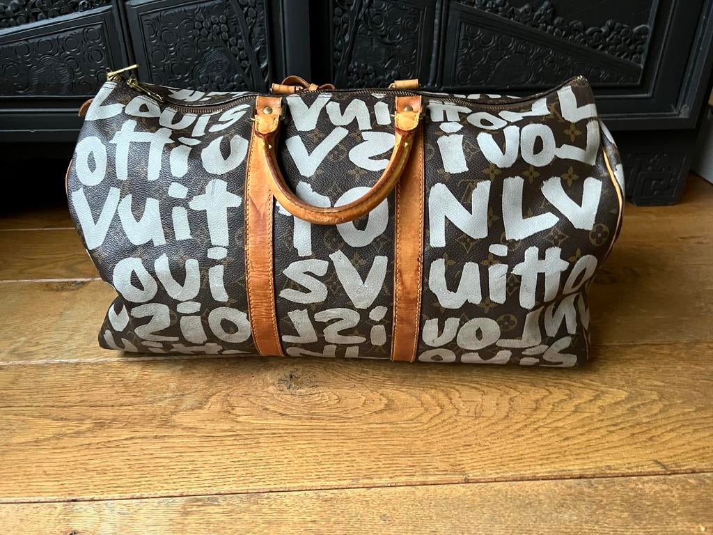 Louis Vuitton Graffiti Keepall 50 Reistas, Ophalen of Verzenden, Gebruikt, Bruin, 40 tot 60 cm