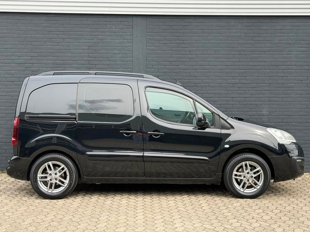 Peugeot Partner 120 1.6 HDI 3ZITS-MARGE-EURO6-S&S-AIRCO-NAVI, Voorwielaandrijving, Gebruikt, 4 cilinders, Zwart