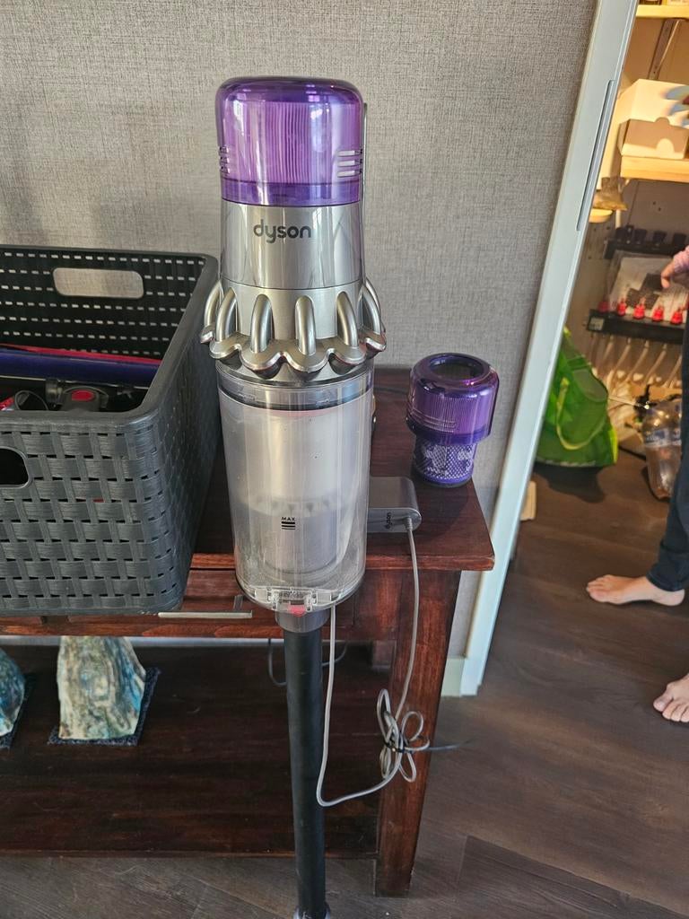 Dyson steelstofzuiger V10/V11 compleet met toebehoren, Witgoed en Apparatuur, Stofzuigers, Gebruikt, Stofzuiger, Reservoir, Ophalen