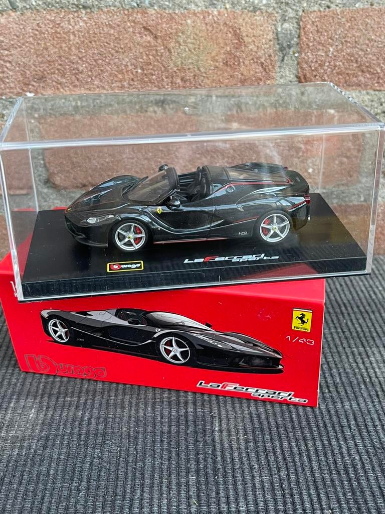 1:43 Ferrari LaFerrari sports …….. 10,-, Ophalen of Verzenden, Zo goed als nieuw, Auto, Overige merken